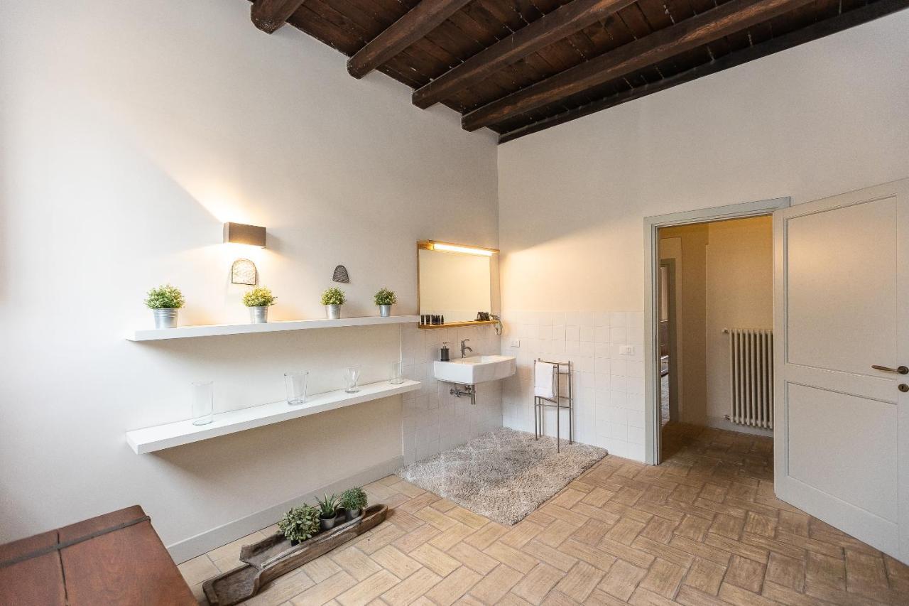 Rome Historical Apartment - Arco Dei Banchi Exterior photo
