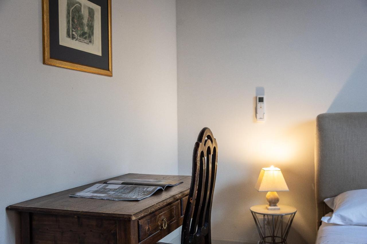 Rome Historical Apartment - Arco Dei Banchi Exterior photo
