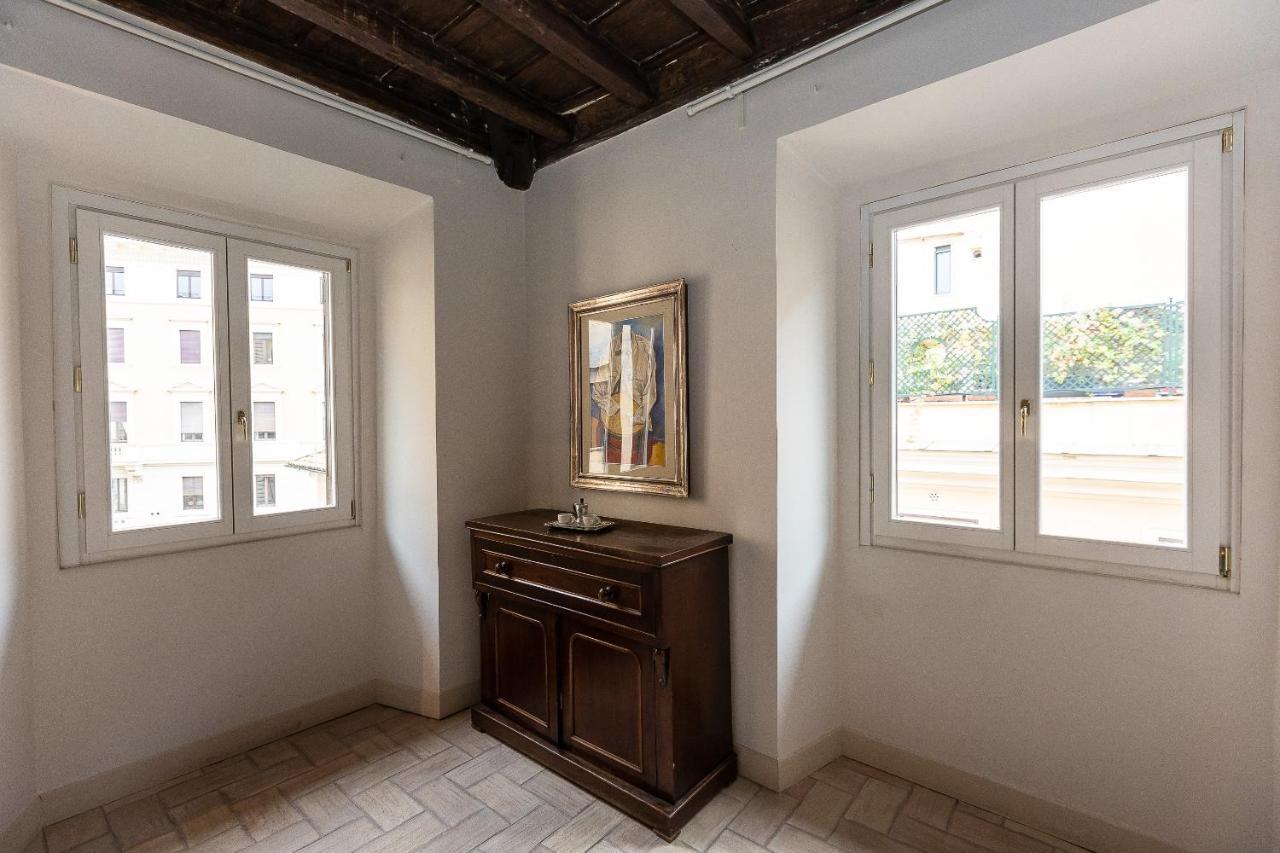 Rome Historical Apartment - Arco Dei Banchi Exterior photo