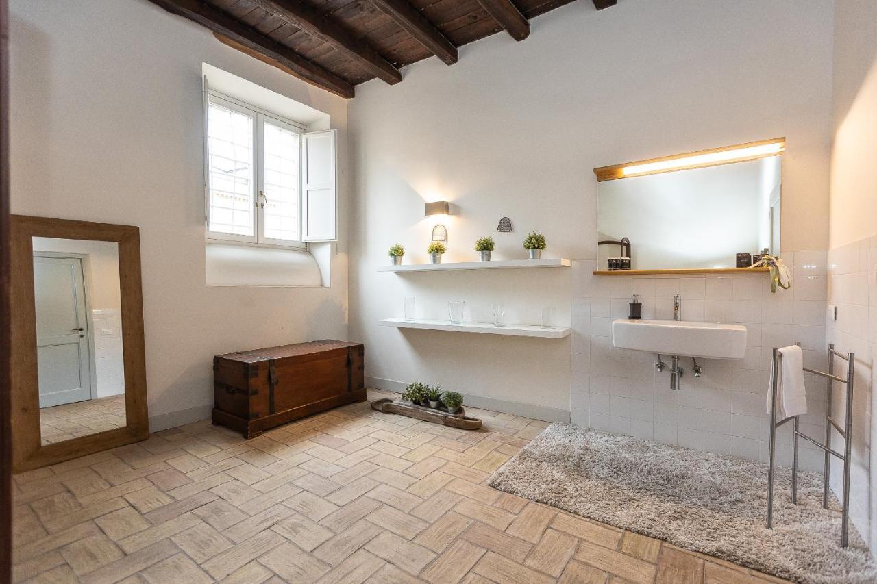 Rome Historical Apartment - Arco Dei Banchi Exterior photo