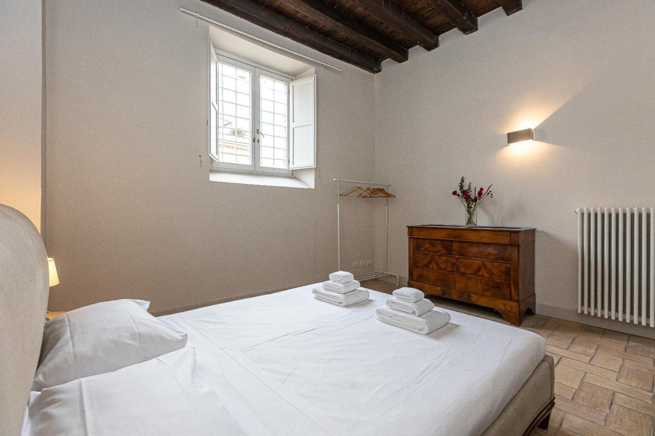 Rome Historical Apartment - Arco Dei Banchi Exterior photo